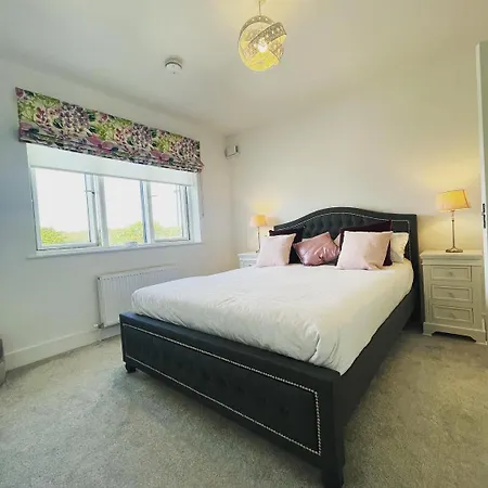 بيت للعطل Manor Brook House أدير