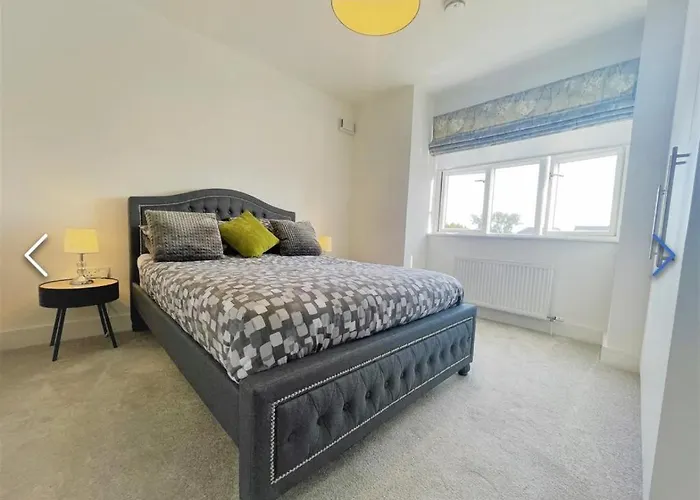 Manor Brook House * 亚达尔